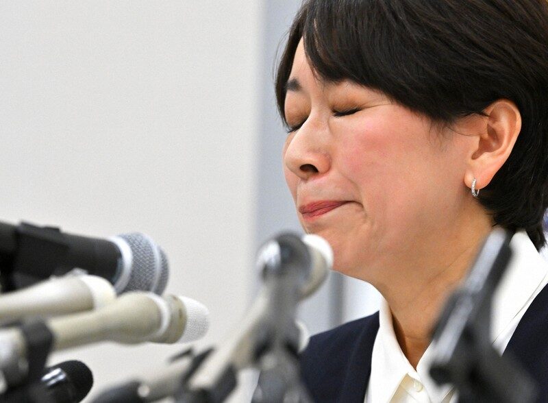 記者会見
