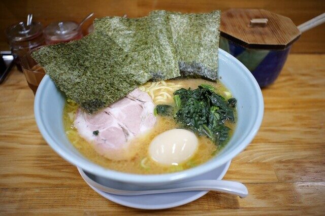 横浜家系らーめん 秀吉家